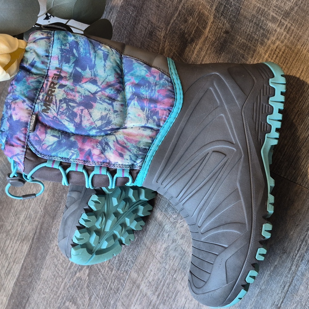 Merrell Girls waterproof winter boots dry Size 3